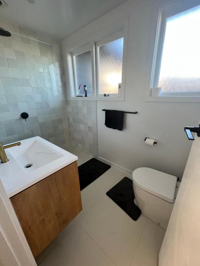 Orewa Homestay Rooms Auckland Exterior photo